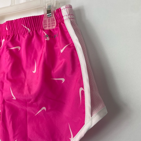 Nike Dri-Fit Pink Logo Shorts Girls 4 - Picture 8 of 12